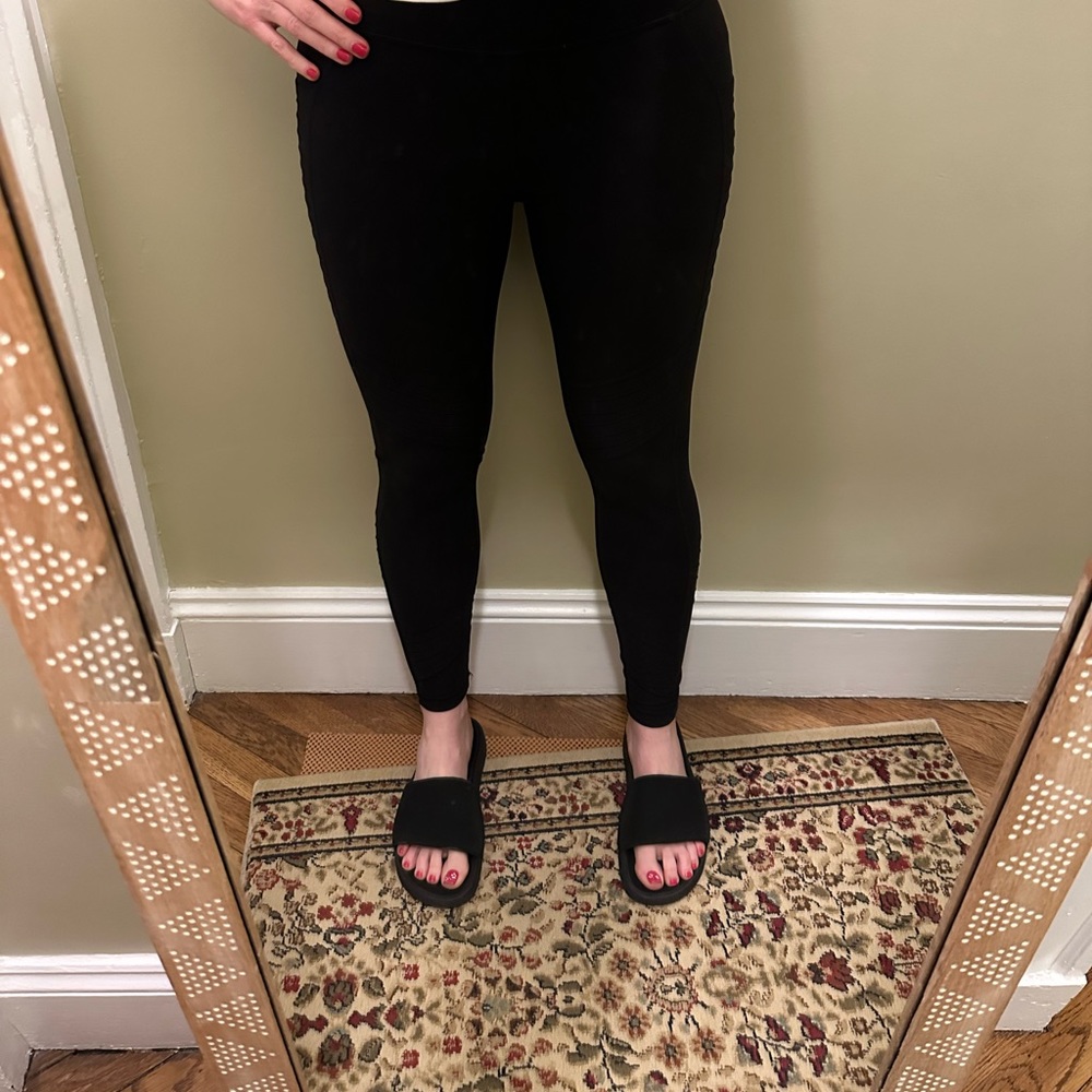 Athleta black moto tights size small